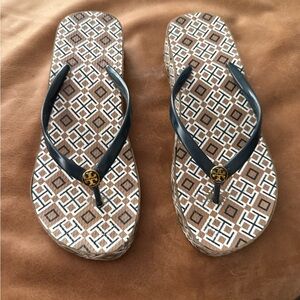 Tory Burch Geometric Brown and Black Flip Flops